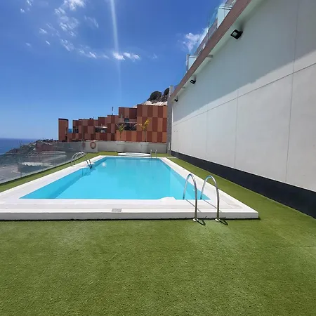 House In Near Playa De Amadores Tatil Evi