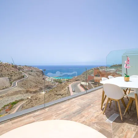 House In Near Playa De Amadores Tatil Evi